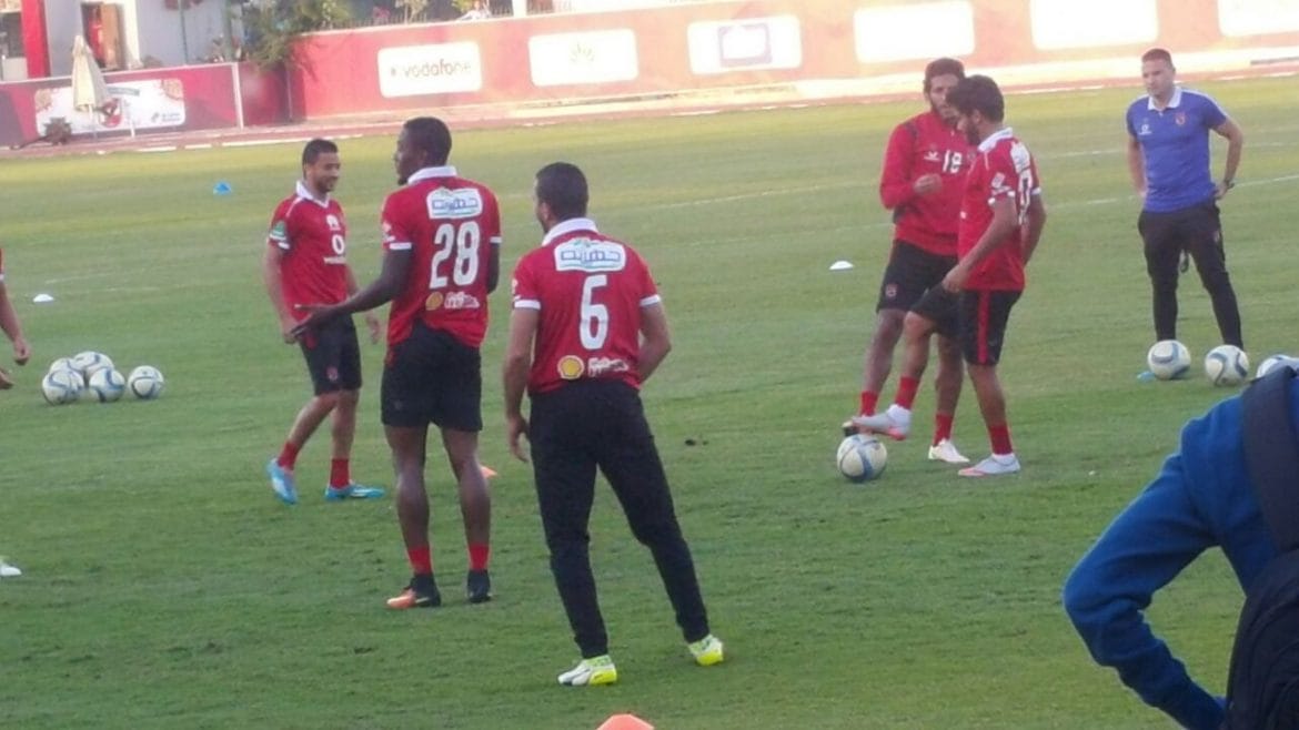 محمد يوسف يكشف : هل يستغنى الأهلى عن معلول وأزارو وأجايي ؟!