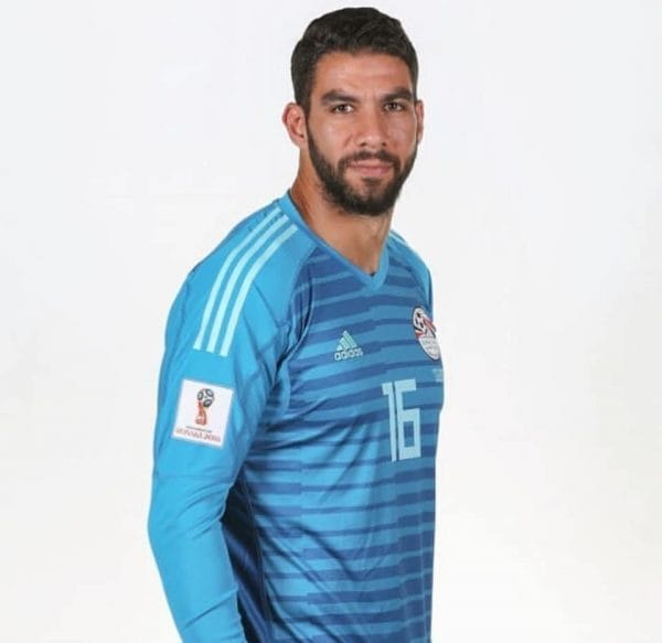 إكرامي يكشف موقفه من الأنتقال للزمالك في حالة رحيله عن النادي الأهلي