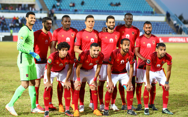 النادي الأهلي يعاني مجددا بسبب إصابة لاعب كبير بخلع في الكتف قبل لقاء الترسانة