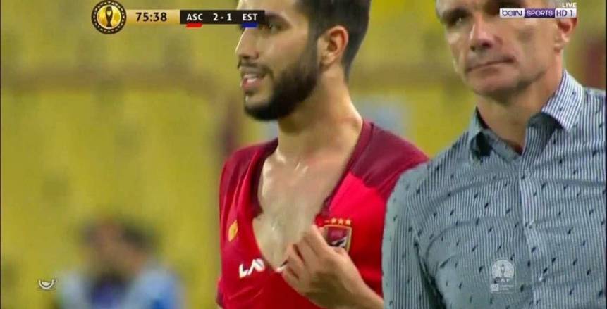 أخبار الأهلي : الأهلي يدرس معاقبة وليد أزارو..وجمعه يرد بشكل ناري على قناة النادي