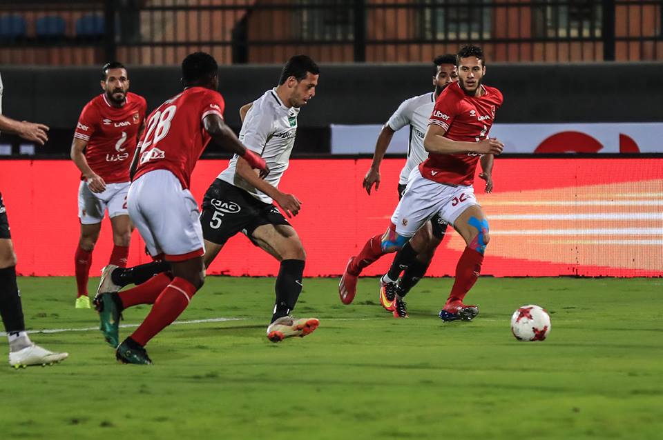 الأهلي نيوز : طولان ووليد صلاح الدين يعتذران للأهلي بعد مهزلة الاشتباكات