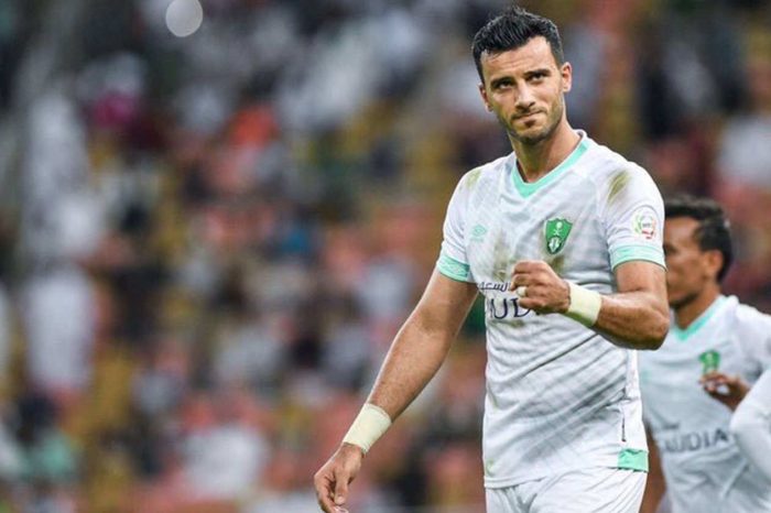 السومة يرد على أنباء رحيله عن الراقي :” أنا للأهلي والأهلي لي ” (فيديو)