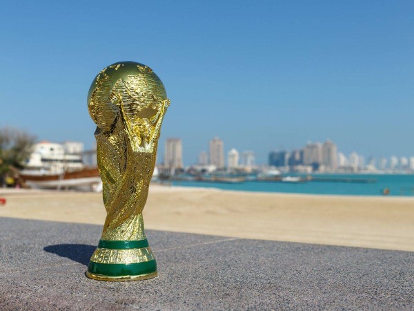 بولندا تهزم تشيلي .. عمان تحرج ألمانيا قبل كأس العالم في قطر .. ..نيمار يتحدي ميسي