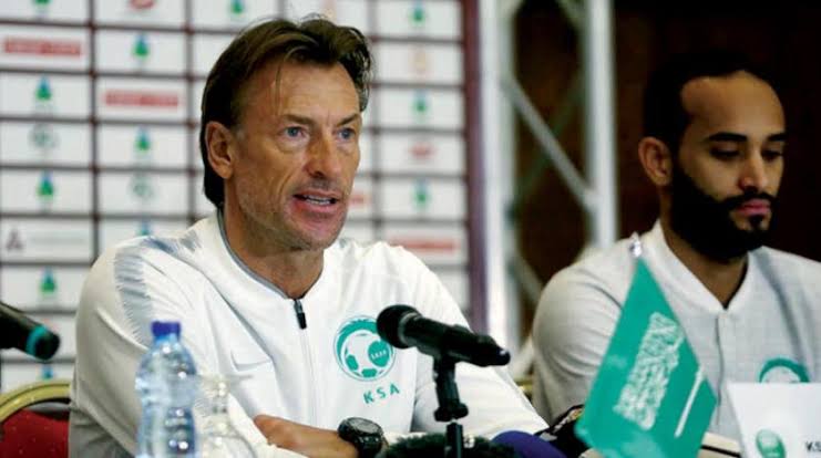 هيرفي رينارد مدربًا للمنتخب السعودي خلفاً لروبرتو مانشيني