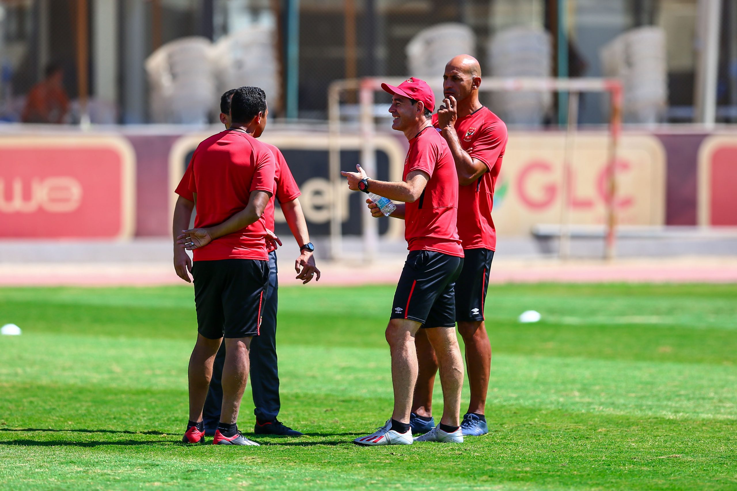 أخبار الأهلي : الأهلي يبدأ الإستعدادا لبيراميدز .. وفايلر يلجأ للفيديو