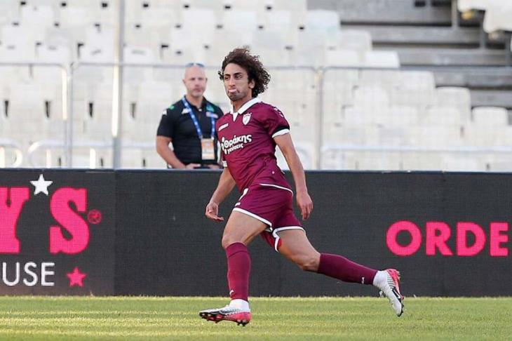 عمرو وردة يتلقى عرضًا من بطل الدوري السويسري وناديان تركيان