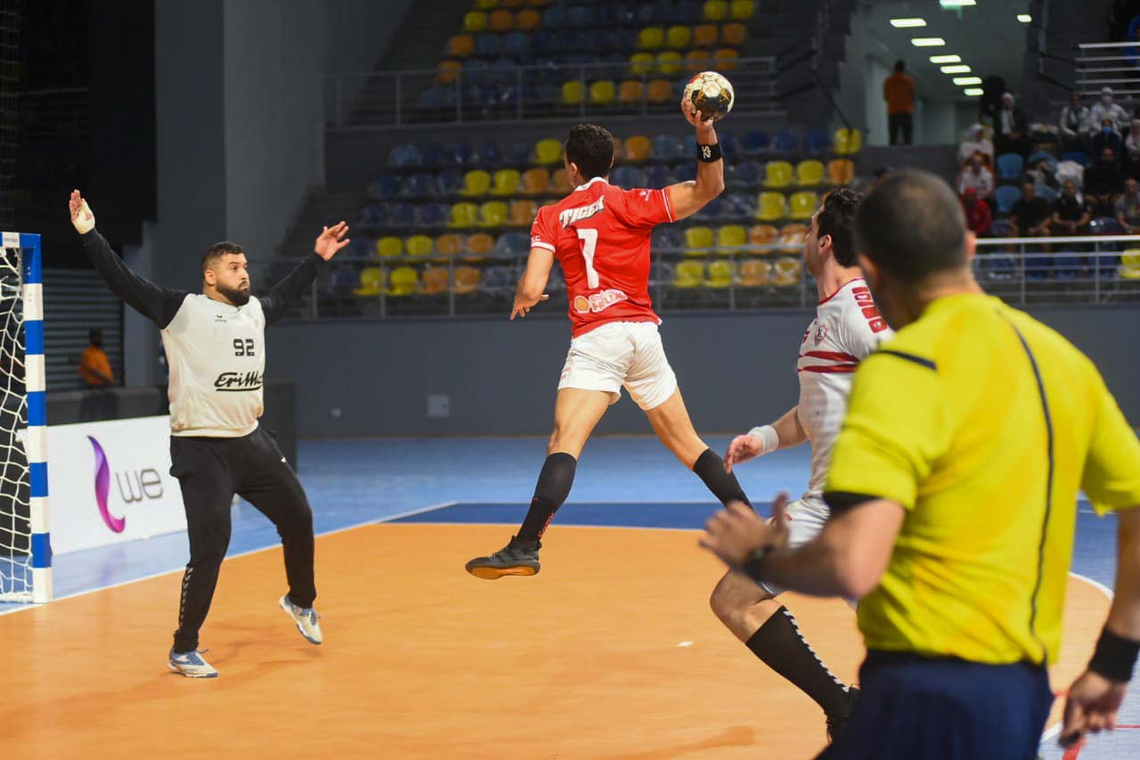 أخبار الأهلي: الأهلي يفوز على الزمالك ويتوج بكأس مصر لكرة اليد