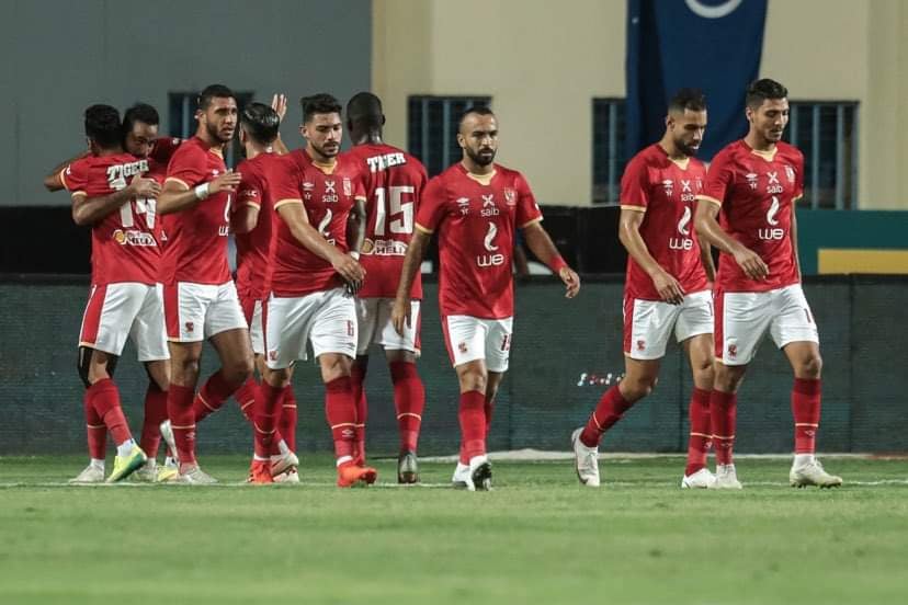 أخبار الأهلي: ” ورقة تمنع انضمامه للزمالك “. . الأهلي يمنع رحيل هذا اللاعب للأبيض
