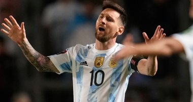 أول تعليق من ميسي بعد خسارة الأرجنتين أمام السعودية في كأس العالم .. وخبر صادم لجماهير السعودية .. شاهد جماهير السعودية تحتفل بالفوز على الأرجنتين: «ميسي وينه.. كسرنا عينه»