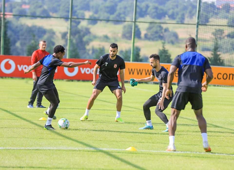 أخبار الأهلي : شوبير يكذب شبانه على الهواء بسبب الأهلي