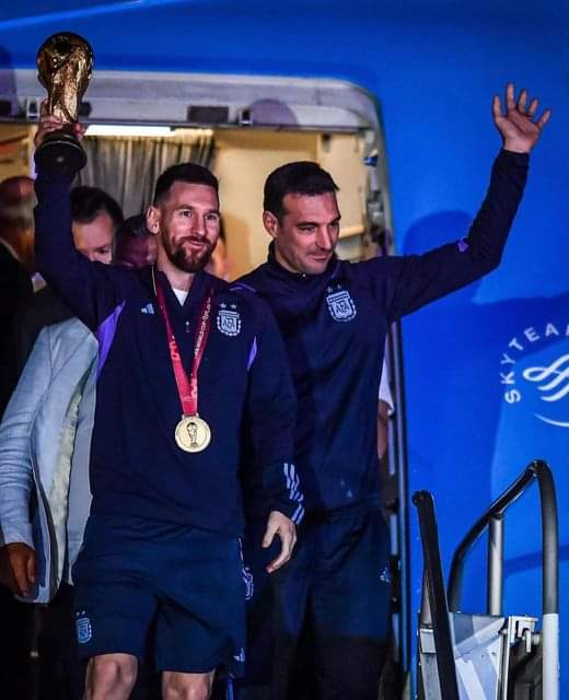 الأسطورة ميسي يحقق رقماً قياسياً على التواصل الاجتماعي : الصور