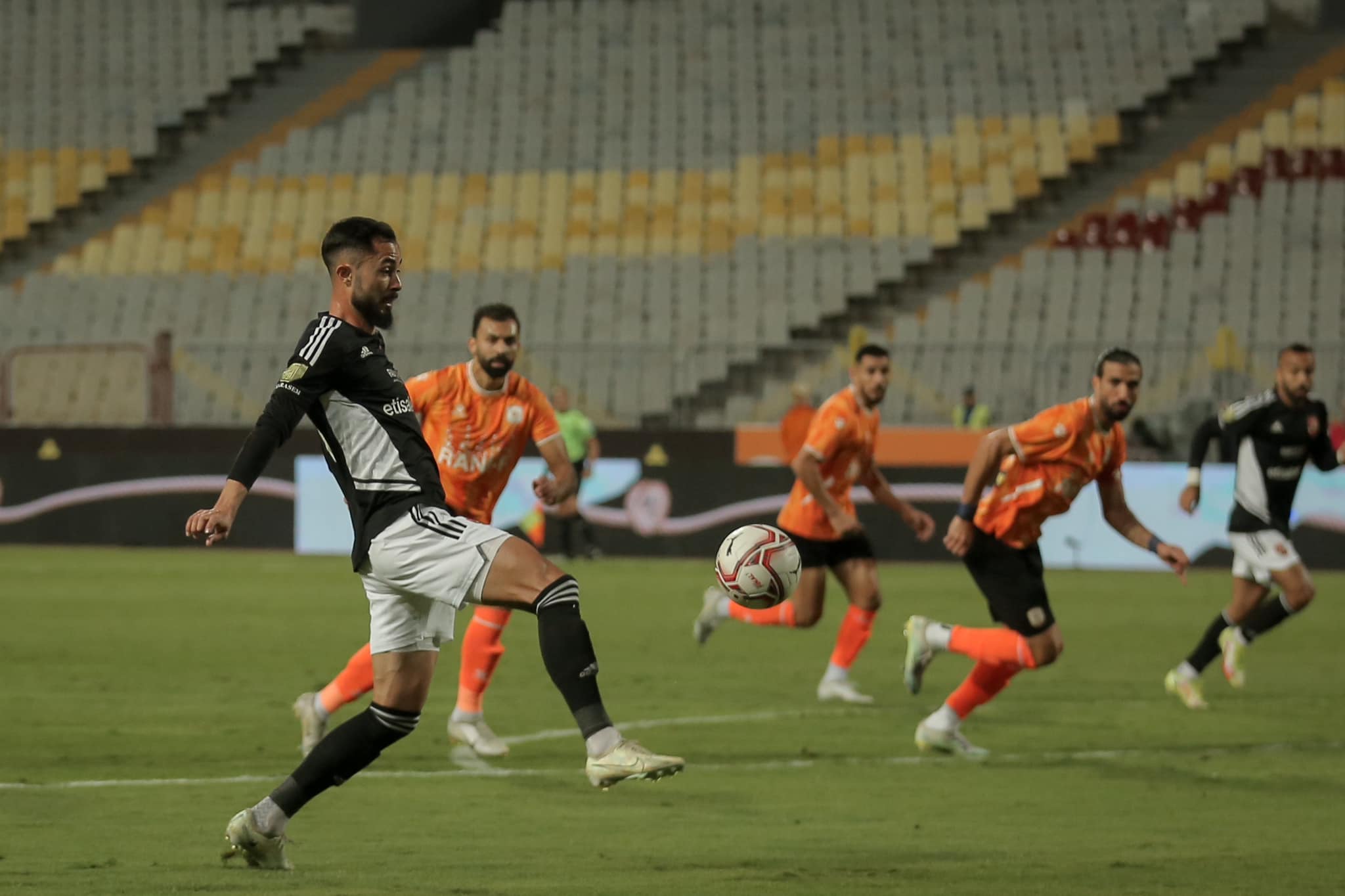 أخبار الأهلي: وكيل جوستافو سوزا يبرئ سافيو.. ويكشف سبب فشل انتقال اللاعب للأهلي