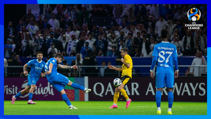 الهلال يقترب من التتويج بالدوري روشن السعودي