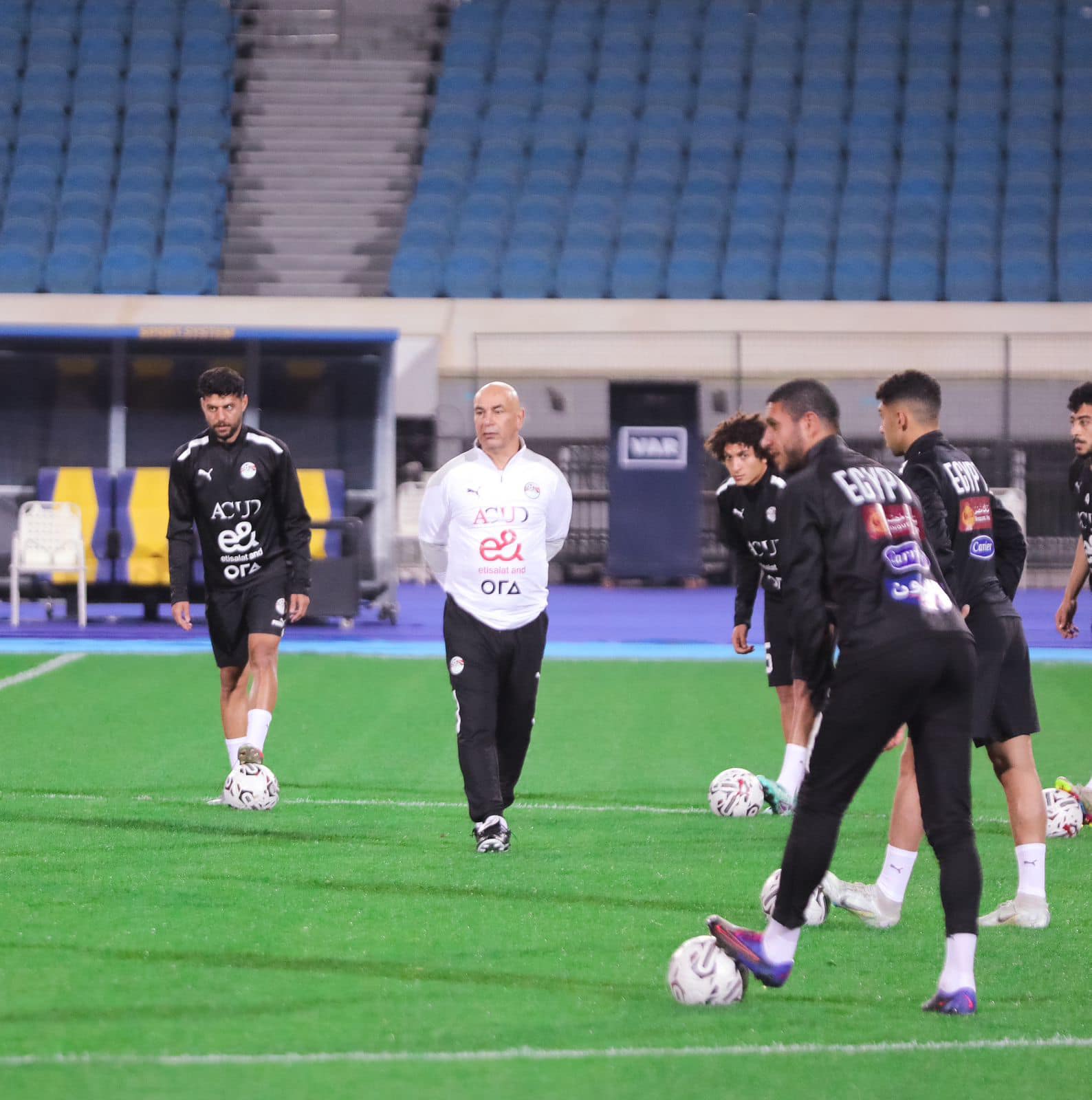 أخبار الأهلي : 12 لاعبا من الأهلي والزمالك ضمن اختيارات حسام حسن لقائمة منتخب مصر