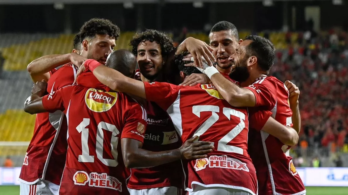 “تابع من البيت”.. القنوات الناقلة لمباراة الأهلي وفاركو ببطولة الدوري المصري الممتاز