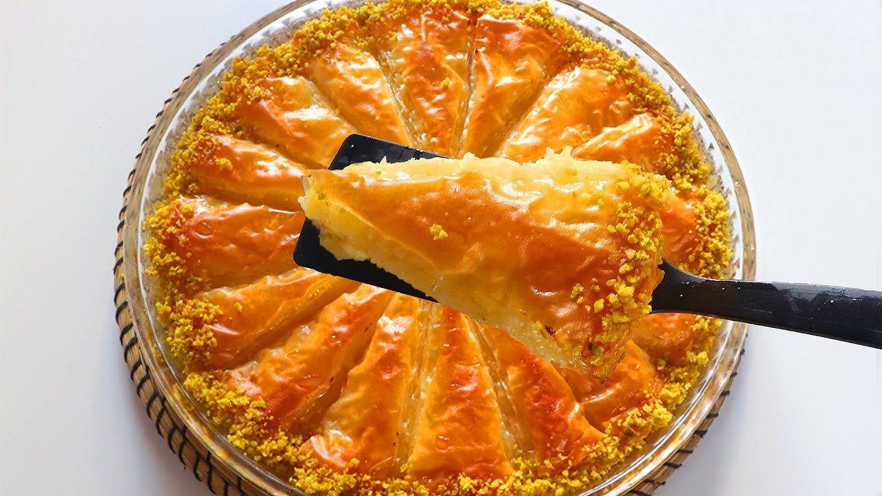 طريقة تحضير كيكة الجلاش الذهبية بدون توريق ولا دقيق هتعمليها في 5 دقايق