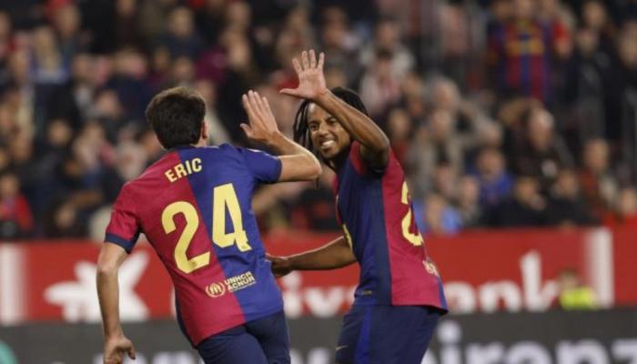 رغم التجديد.. عرش جول كوندي مهدد في برشلونة