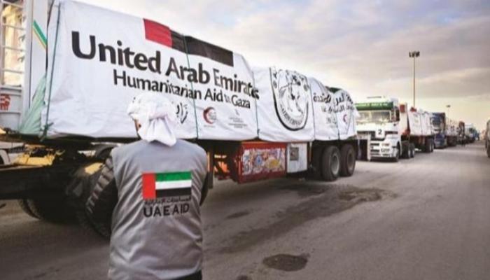 دخول 325 شاحنة مساعدات إماراتية تحمل 6775 طنا إلى غزة منذ فتح المعابر