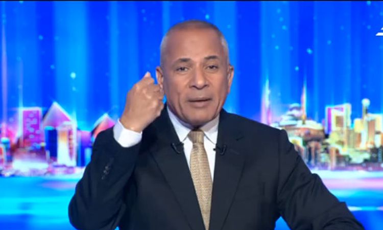 أحمد موسى: اللي يقرب من أي سفارة مصرية في الخارج يتمسك ويتمسح بيه البلاط