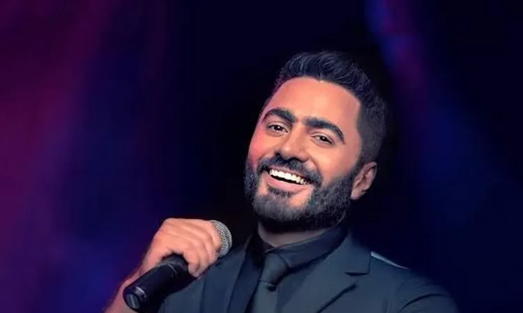 تامر حسني والشامي يشعلان “ليالي مراسي” بحفل كامل العدد الليلة