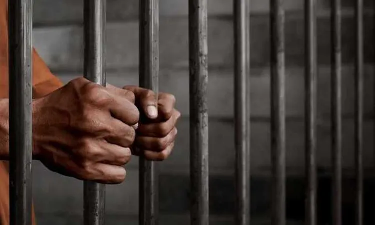 بعد إثارته الجدل على “فيس بوك”.. قرار جديد من جهات التحقيق بشأن تاجر مخدرات بقنا