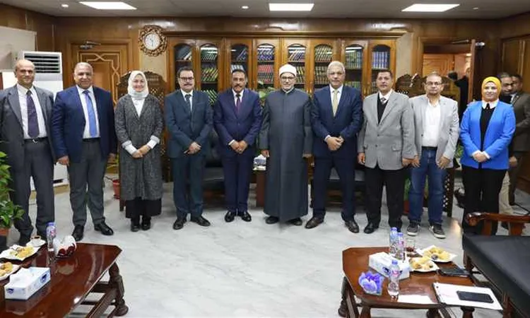 محافظ مطروح يستقبل رئيس جامعة الازهر لافتتاح مقر لكلية البنات الأزهرية